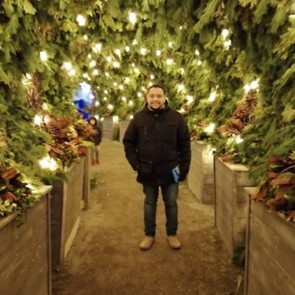 Meet your Posher, Jose rafael